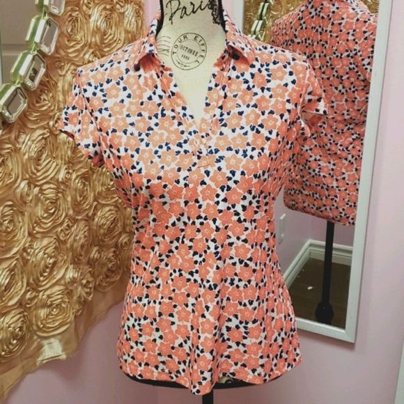 NWOT 💟  Reebok Play Dry Shirt/Blouse  Size S - Picture 1 of 12